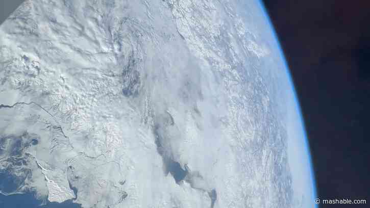 The first people to fly in space over the poles got this stunning view