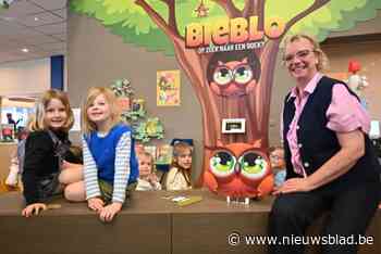 Leanka (6) verzint beste naam voor bibliotheekmascotte
