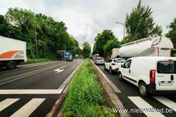 Rioleringswerken tijdens paasvakantie op de A8 in Halle voor betere afwatering