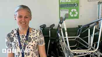 Hospitals 'inundated' after recycling scheme launch