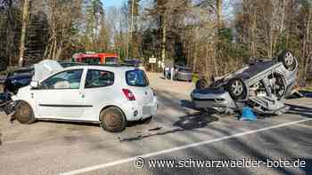 An Abzweigung nach Holzbronn: 94-Jähriger bei Unfall auf B 296 nahe Stammheim schwer verletzt