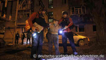 Russland drängt, Ukraine kämpft: Internationale Hilfe und politische Spannungen im Kriegschaos