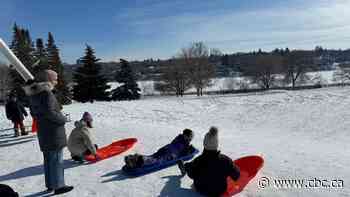 Saskatoon environmental activist helps newcomers embrace the outdoors
