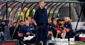 Van Persie niet meer bezig met 9-1 nederlaag tegen AZ: ‘Je moet in dit vak overgaan tot de orde van de dag’