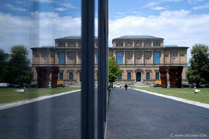 Bavarian State Painting Collections Director Departs, White House Calls Smithsonian Chief ‘Rabid Partisan,’ and More: Morning Links for April 4, 2025