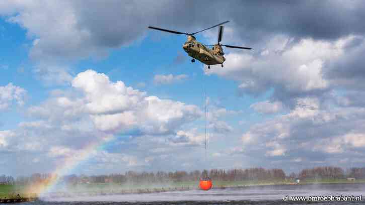 Brabantse Chinook blust met meer dan 180.000 liter water de brand in Ede
