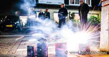 Is een verbod op vuurwerk wel te handhaven? En zeven andere vragen van lezers