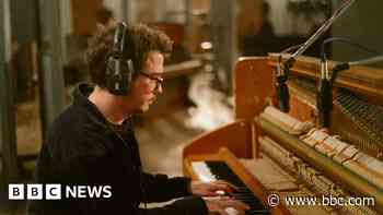 Emerging artists record vinyl at Abbey Road