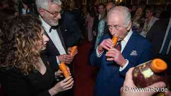 Kuriose Musikeinlage: König Charles beherrscht auch die Karottenflöte