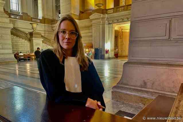 Zeven jaar cel geëist tegen twintiger die jonge meisjes dwong tot het maken van naaktbeelden: “Hij is een gevaar voor de maatschappij”