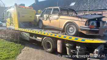 112-nieuws: oldtimer in brand • auto schept fietser