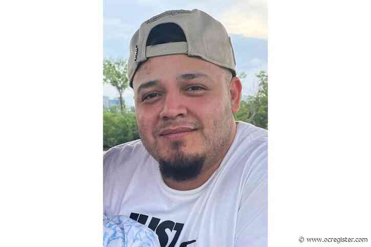 Supporters rally in support of a Maryland man mistakenly deported to an El Salvador prison