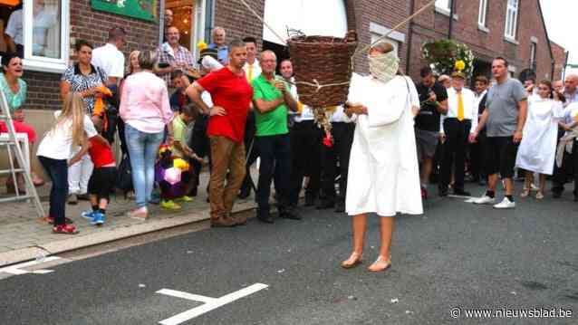 Gaat het ‘haanslaan’ in Zussen door nieuwe wetgeving op de schop? “Haanslaan op een haan van plastic is niet hetzelfde”