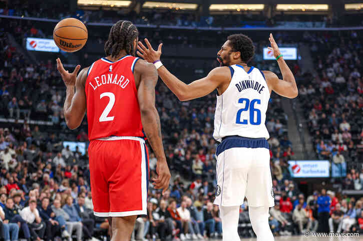 Mavericks reminded that Leonard is still dangerous