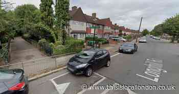Man in his 30s taken to hospital after stabbing near Forster Park