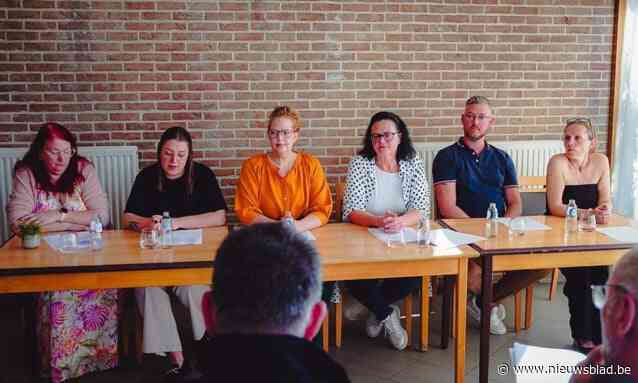 Vier gemeenteraadsleden en provincieraadslid stappen uit Vlaams Belang: “Pesterijen, laster en seksistische uitspraken”