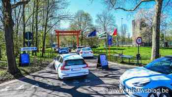 Bloesems veroorzaken file op Grote Ring en aan ingang Japanse Tuin in Hasselt