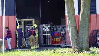 112-nieuws: brand in evenementenhal • boom valt op man