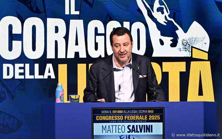 Congresso Lega, Salvini candidato unico: “Governo unito”. Ma i suoi chiedono il ritorno al Viminale