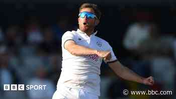 Yorkshire fight back against Hampshire