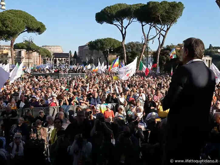 No al riarmo, Conte dal palco: “Saremo tutti costruttori di pace, da qui parte una grande onda”