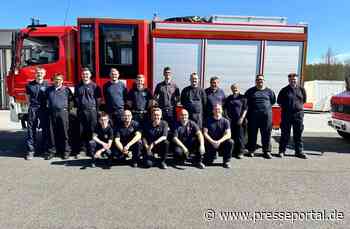 FW Dinslaken: Neue Löschfahrzeug-Maschinisten bei den Feuerwehren im Kreis Wesel.