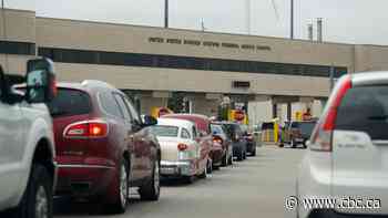 Canada updates travel advice to warn of U.S. border officers' power to search electronic devices