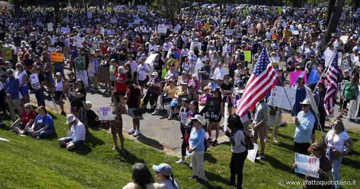 “Giù le mani”: negli Usa 1.200 manifestazioni anti Trump e anti Musk. Contestazioni anche in altri Paesi