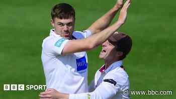 Somerset take control against Worcestershire