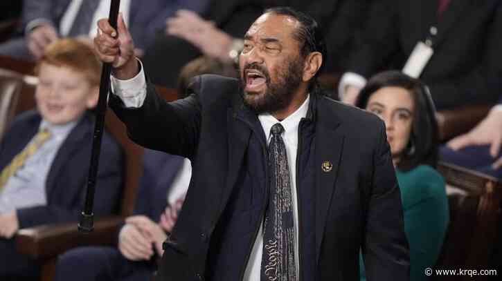 Al Green says he’ll present articles of impeachment against Trump in next 30 days