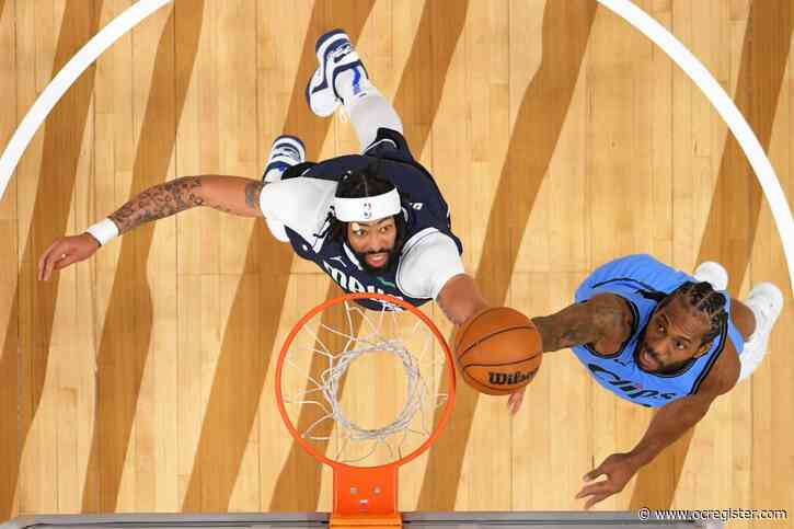 Clippers cruise past Mavericks in dominant win