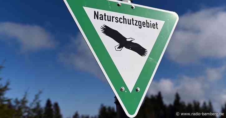 Motorradfahrer würgt Naturschützer