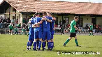 „Reißen die Tankstelle ab“: Ramerberg nach Sieg im Abstiegskracher bei Obing in Feierlaune