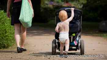 Paar stiehlt Kinderwagen zum Weiterverkauf: Peilsender lässt sie auffliegen
