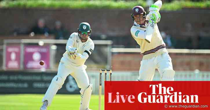 County cricket day three: Essex v Surrey, Somerset’s Banton out for 371 – live