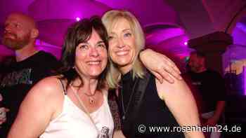 Feiern wie damals: So schön war die Ü30-Party am Samstagabend in Rosenheim