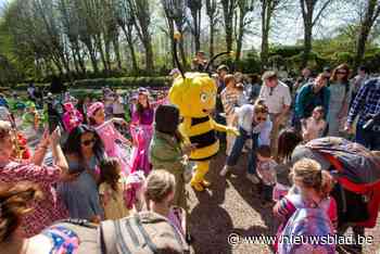 Maya de Bij viert vijftigste verjaardag tussen miljoen bloembollen van Floralia Brussels