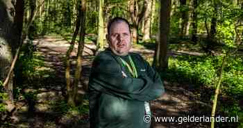 Jarenlang onderbetaald, en nu verliezen Olaf en collega’s toeslagen door de Belastingdienst: ‘Onmenselijk’