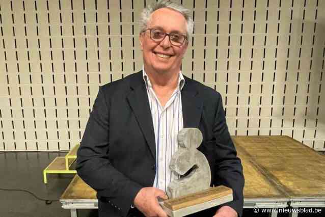 Bodybuildlegende Dirk Warnez (75) krijgt award voor zijn carrière