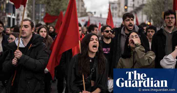 Thousands in Spain join nationwide march to protest against housing crisis