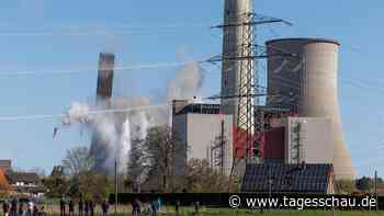 Ehemaliges Kohlekraftwerk Ibbenbüren gesprengt
