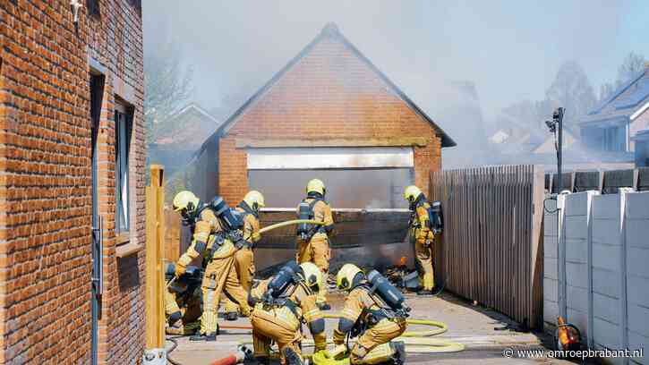 Zeven tuinen vol asbest na brand in vrijstaande schuur
