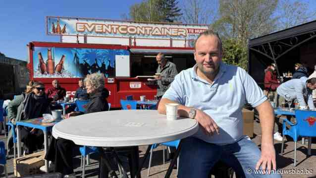 Café De Mèt opent pop-up café op site verplaatste dierenmarkt door werken voor de deur: “Omzetverlies beperken”