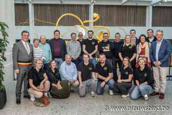 Roeselaarse Kajakvaarders in stadhuis ontvangen voor 50ste verjaardag