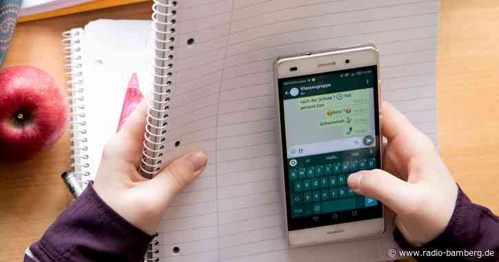 CSU-Nachwuchs will verschärftes Handyverbot an den Schulen