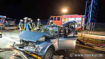 Unbeleuchteter Oldtimer löst schweren Unfall auf A3 in Bayern aus: Mann schwer verletzt