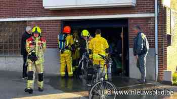 Rookschade na garagebrand in Bolder, vermoedelijke oorzaak is fietsbatterij