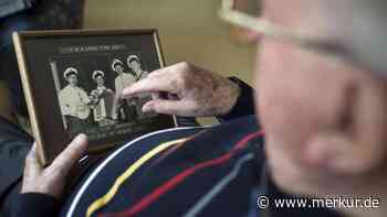 Chefarzt verrät, welche Demenz-Symptome ihm zuerst auffallen und wie er sich selbst schützt