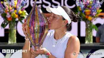 Pegula comeback stuns Kenin to land Charleston Open