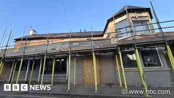 Concerns over late-night drinks plans for pub